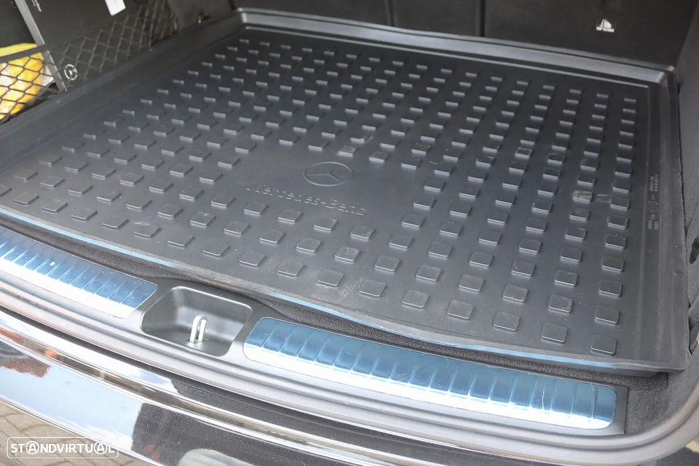 Mercedes-Benz GLE 300 d 4Matic 9G-TRONIC AMG Line - 17