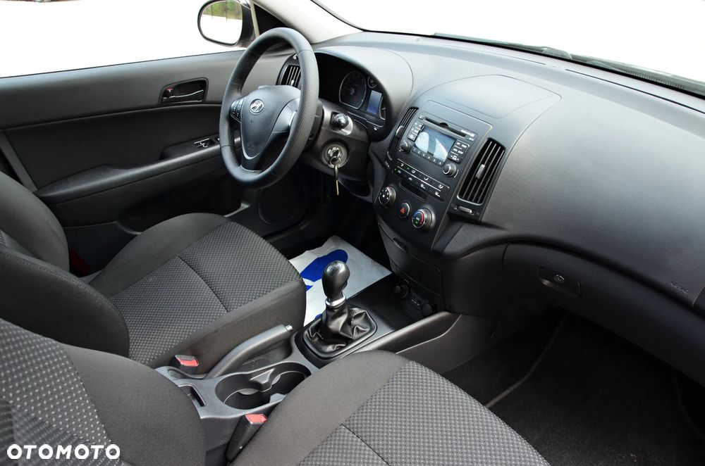 Hyundai i30 1.4 Classic + EU5 - 37