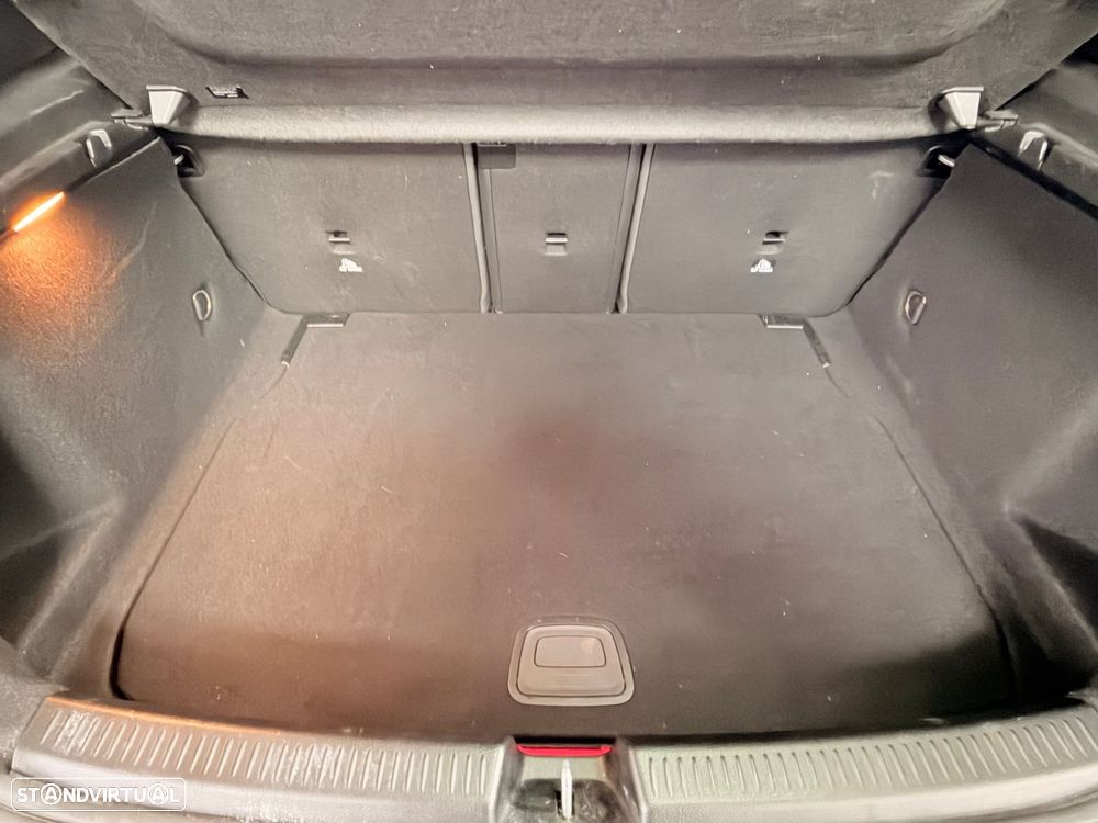 Mercedes-Benz A 160 AMG Line - 48