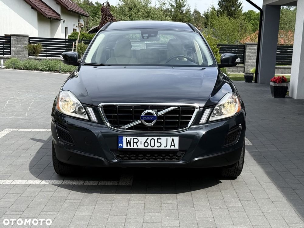 Volvo XC 60 DRIVe Momentum - 12