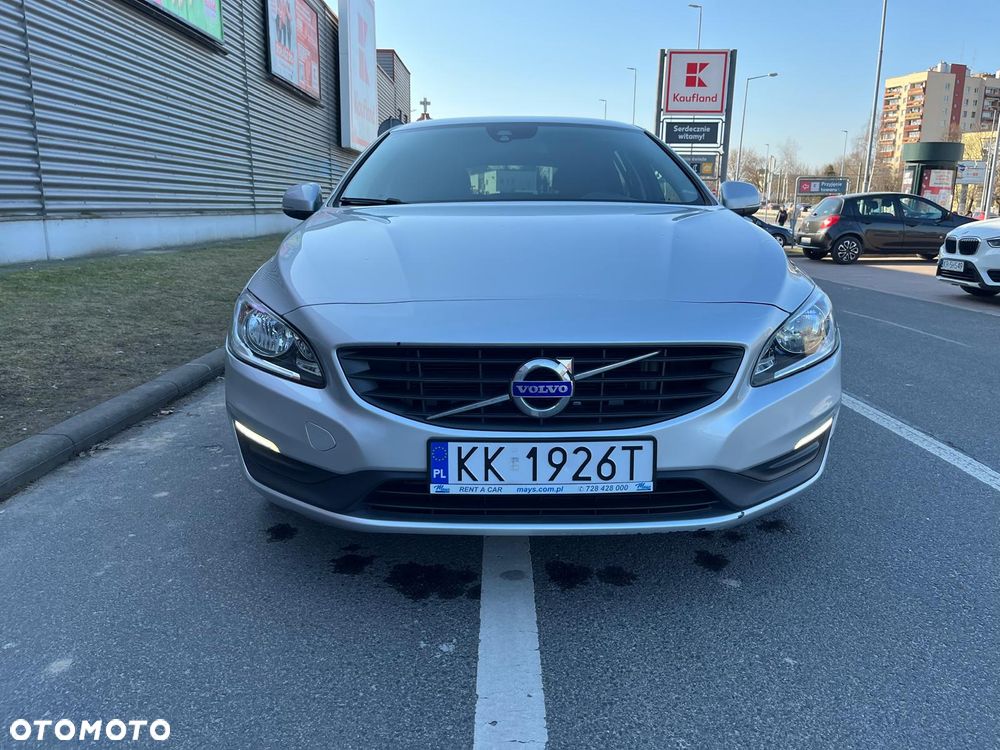 Volvo V60 D3 Geartronic Momentum - 1