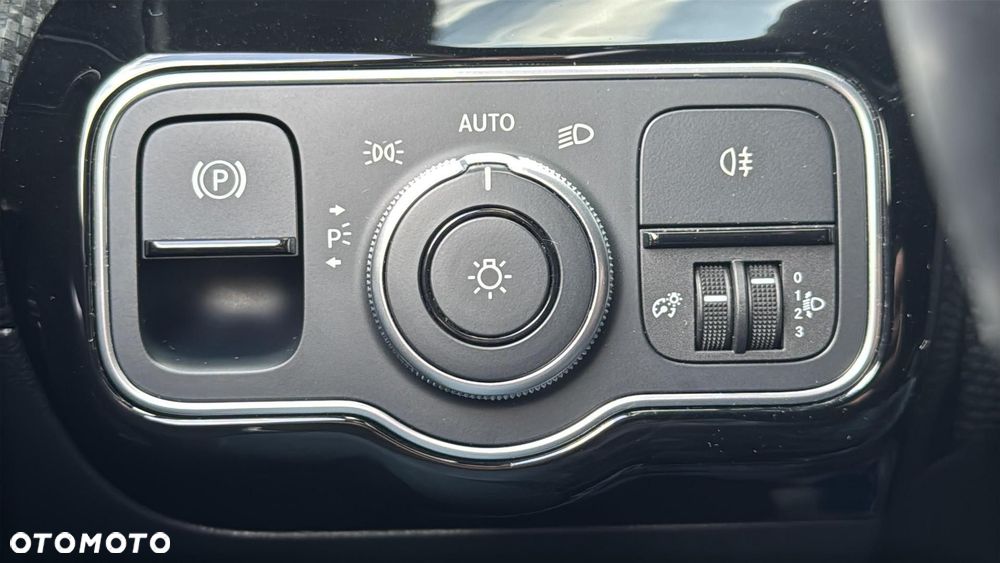 Mercedes-Benz Klasa A 180 d 8G-DCT - 27
