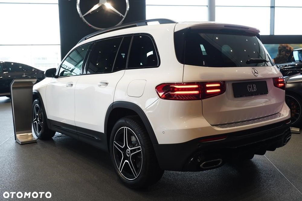 Mercedes-Benz GLB 200 mHEV AMG Line 7G-DCT - 5