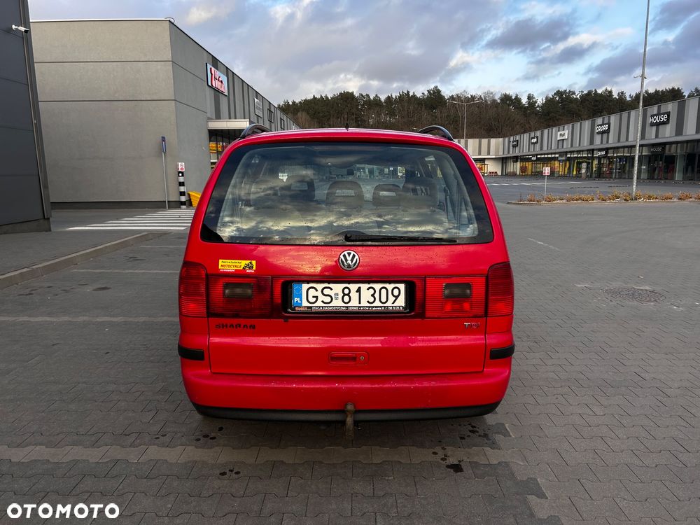 Volkswagen Sharan 1.9 TDI Comfortline - 4