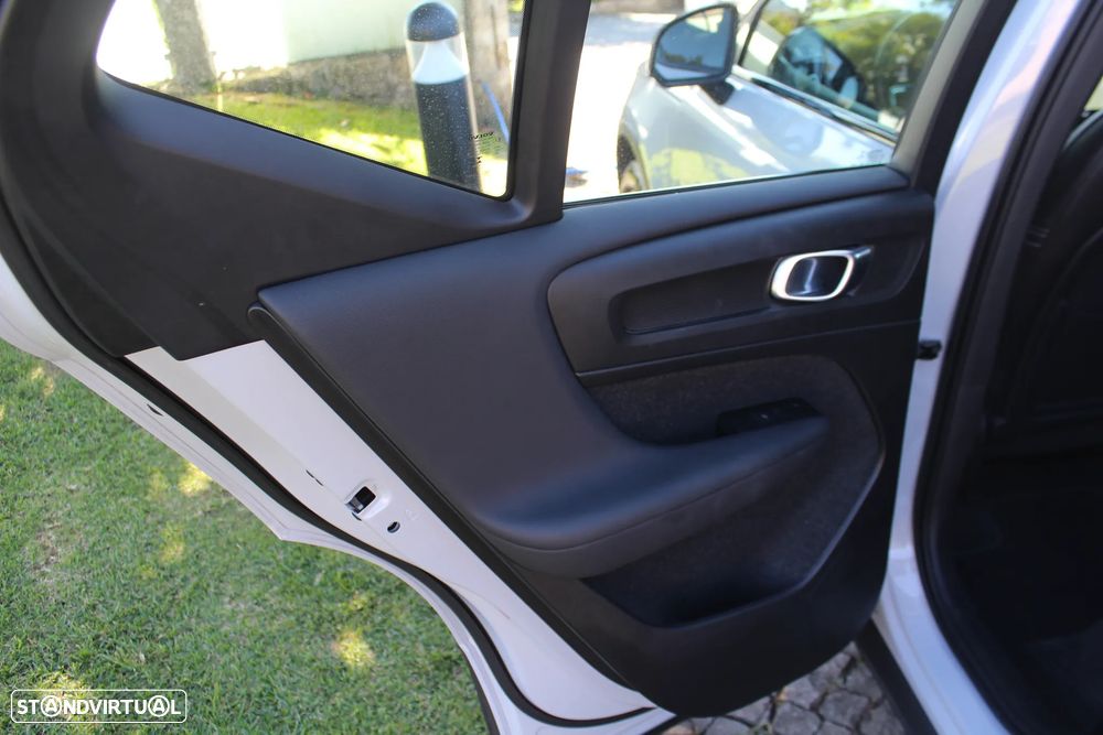 Volvo XC 40 - 24