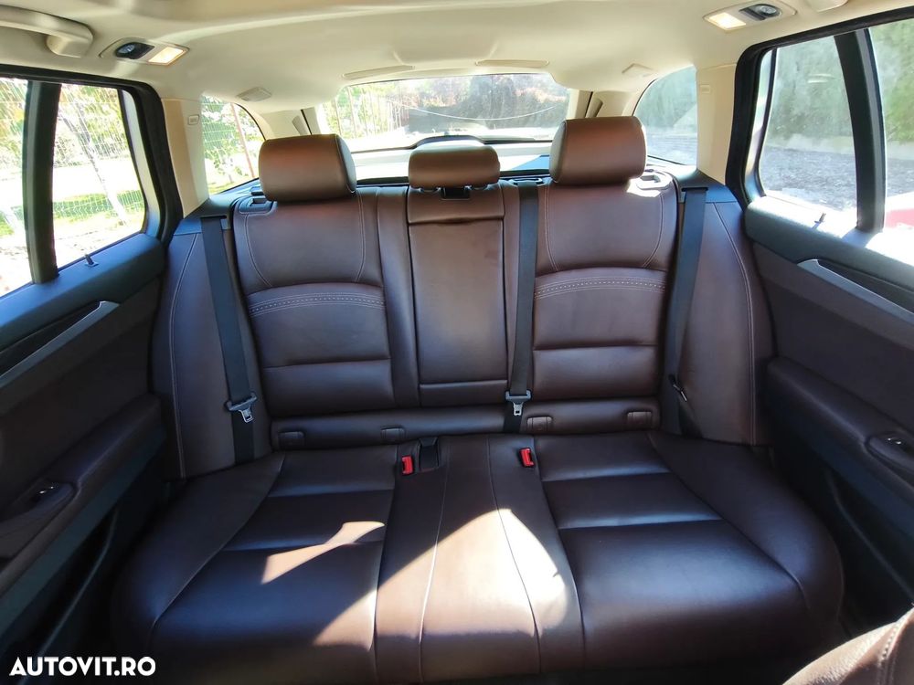 BMW Seria 5 525d xDrive Touring Sport-Aut. Luxury Line - 15