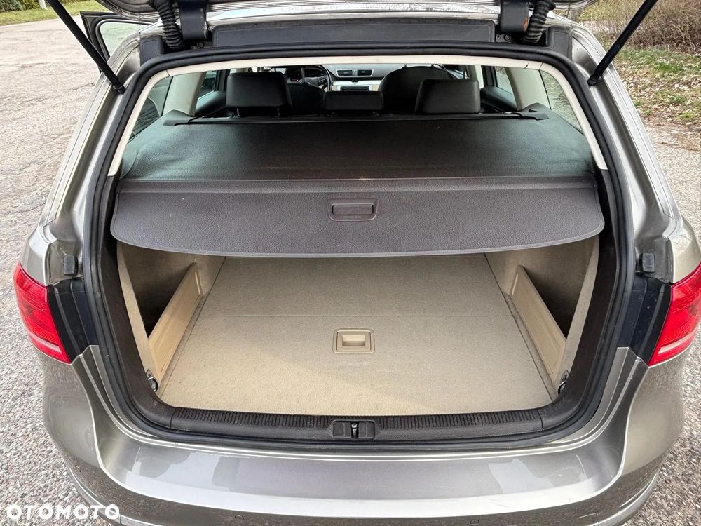 Volkswagen Passat 2.0 TDI Highline DSG - 15