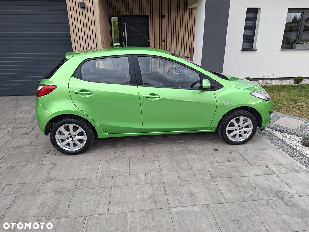 Mazda 2 - 5