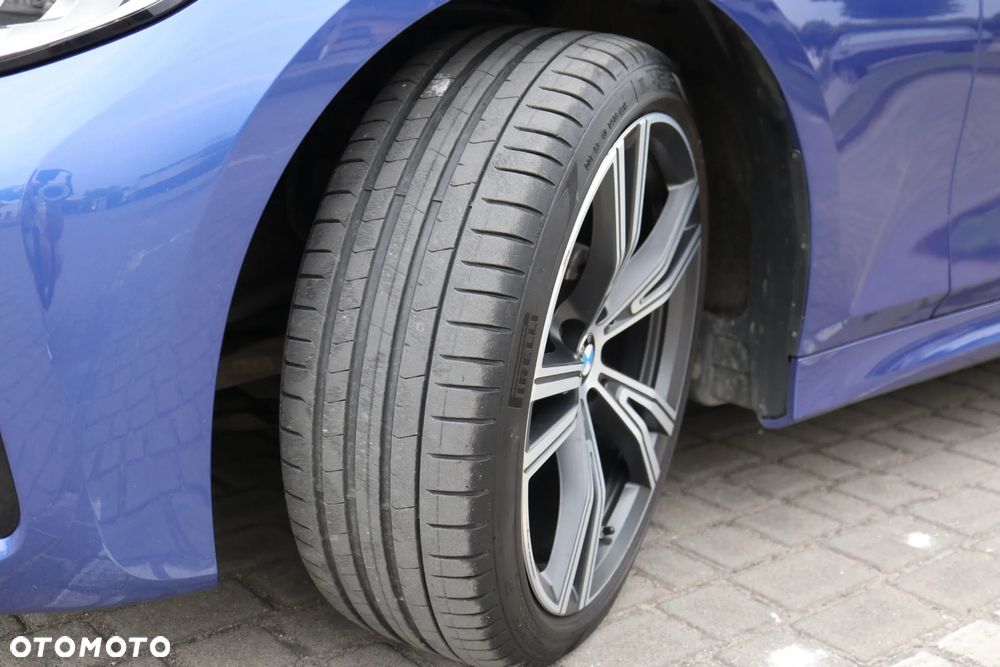 BMW Seria 3 320i M Sport sport - 18