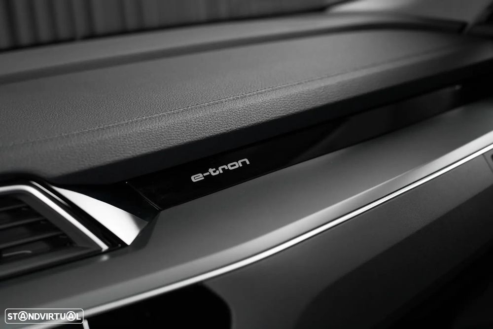 Audi e-tron Sportback 55 quattro Advanced - 36