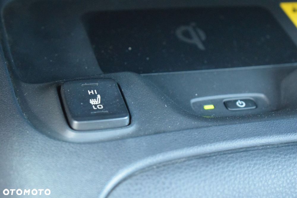 Toyota Corolla 1.8 Hybrid Comfort - 19