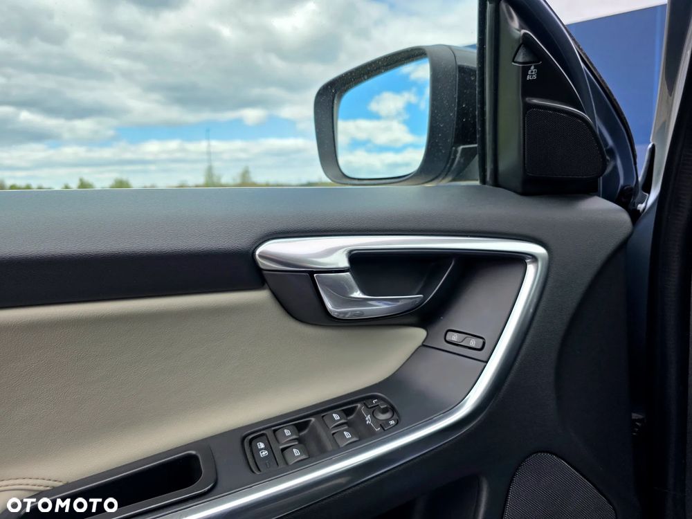 Volvo XC 60 - 29