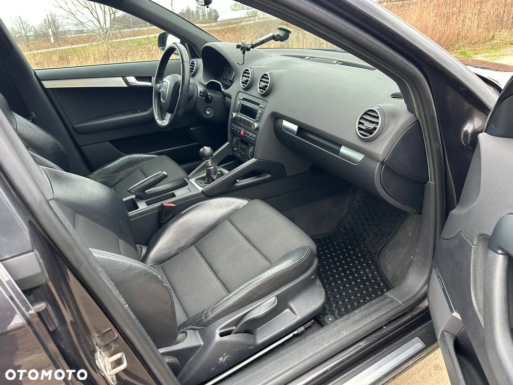 Audi A3 Sportback - 11