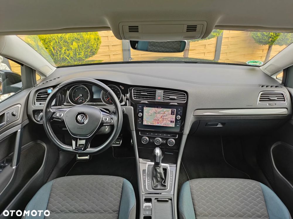 Volkswagen Golf 2.0 TDI SCR DSG IQ.DRIVE - 16