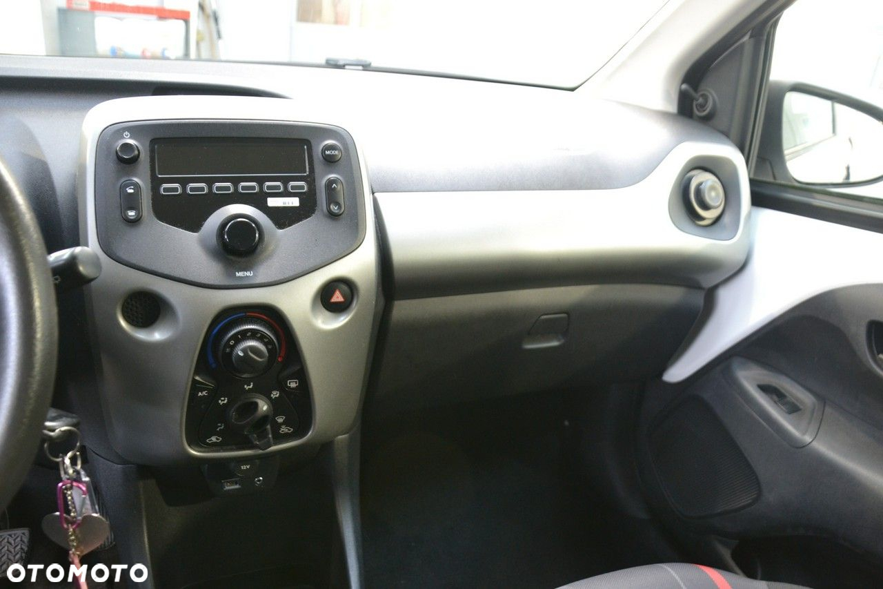 Peugeot 108 - 16