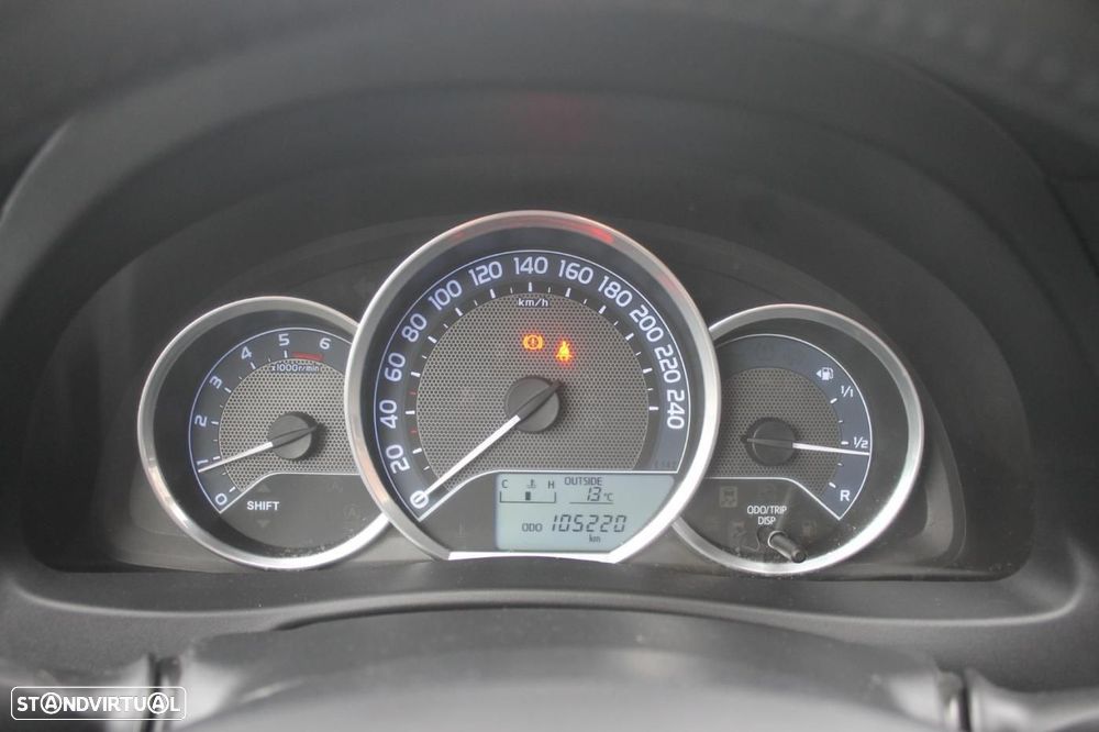 Toyota Auris 1.4 D-4D Exclusive - 21