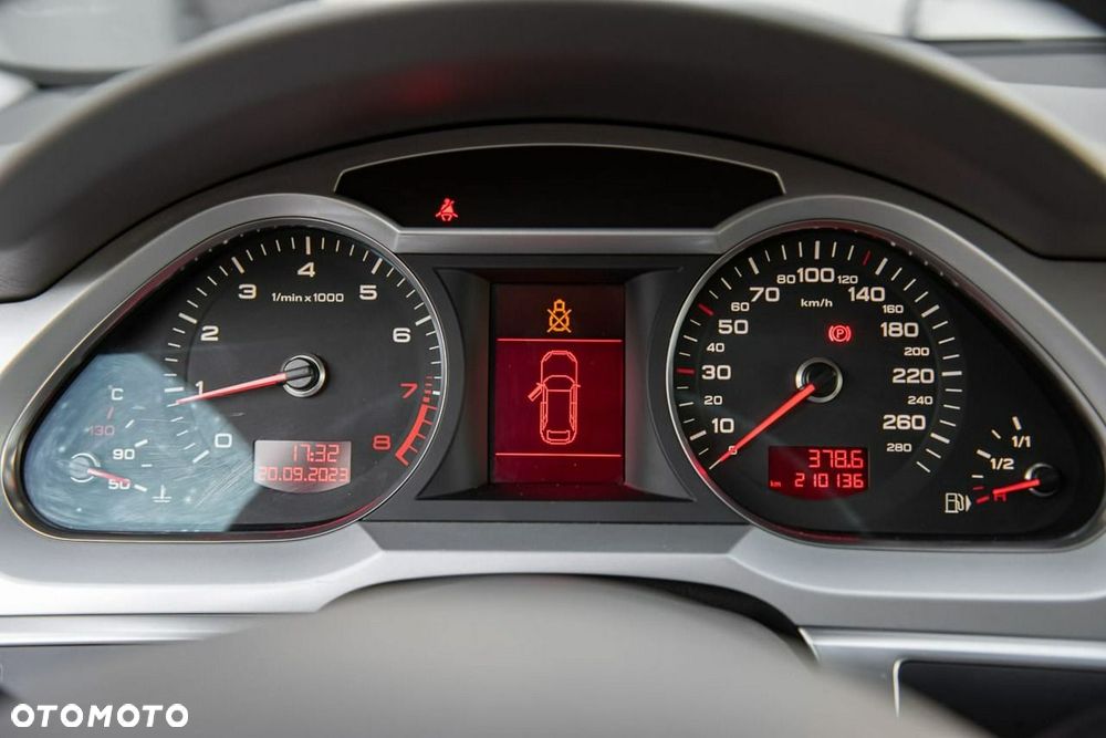 Audi A6 Avant - 17