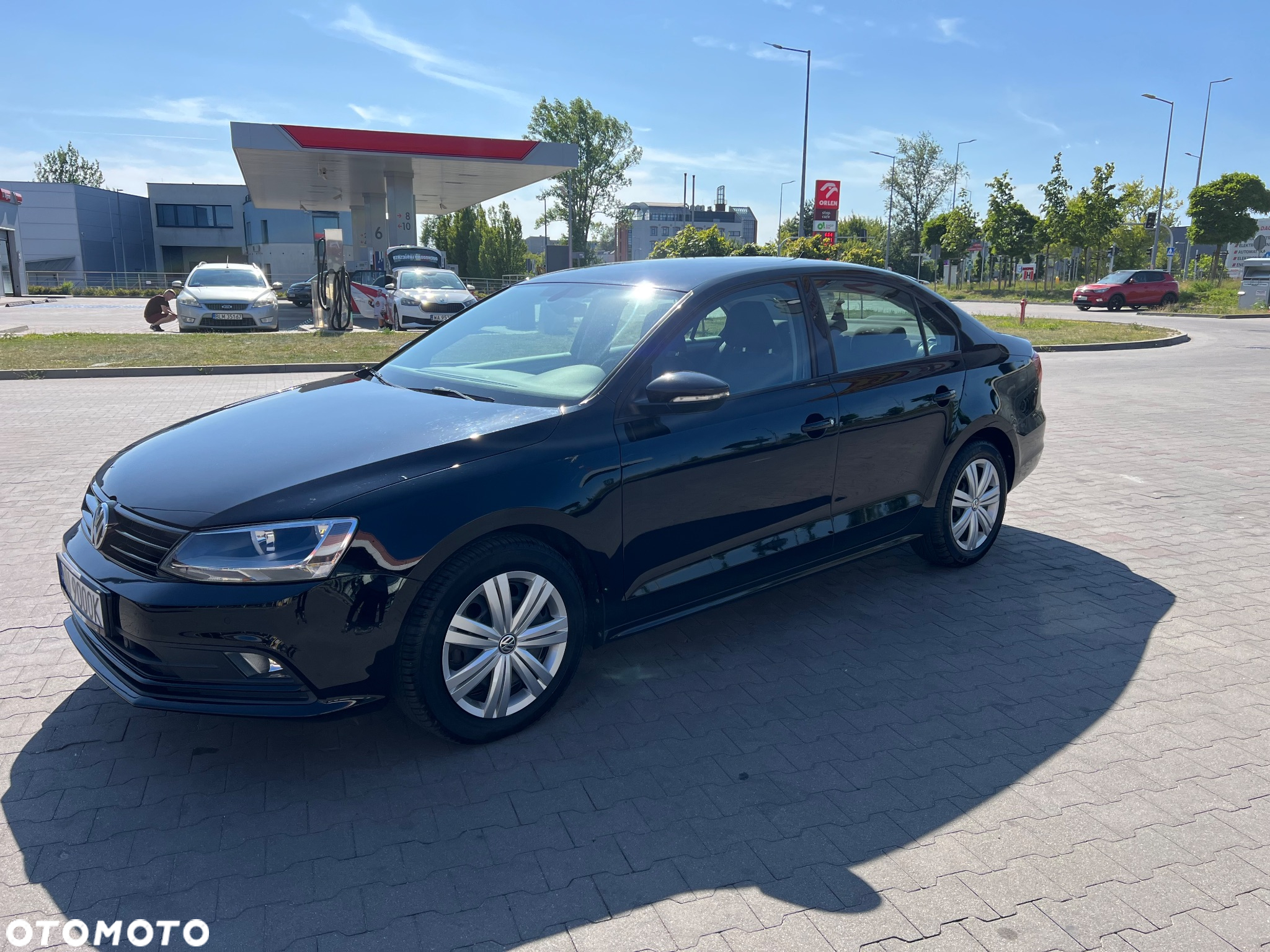 Volkswagen Jetta - 2