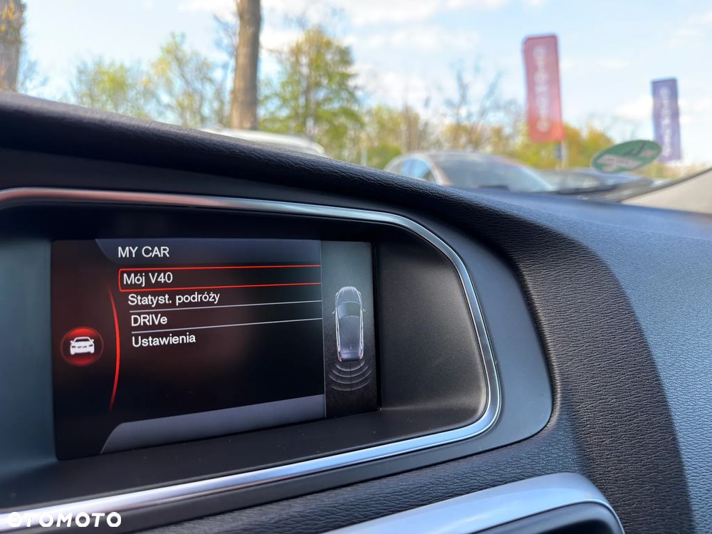 Volvo V40 D2 R-Design Momentum - 34