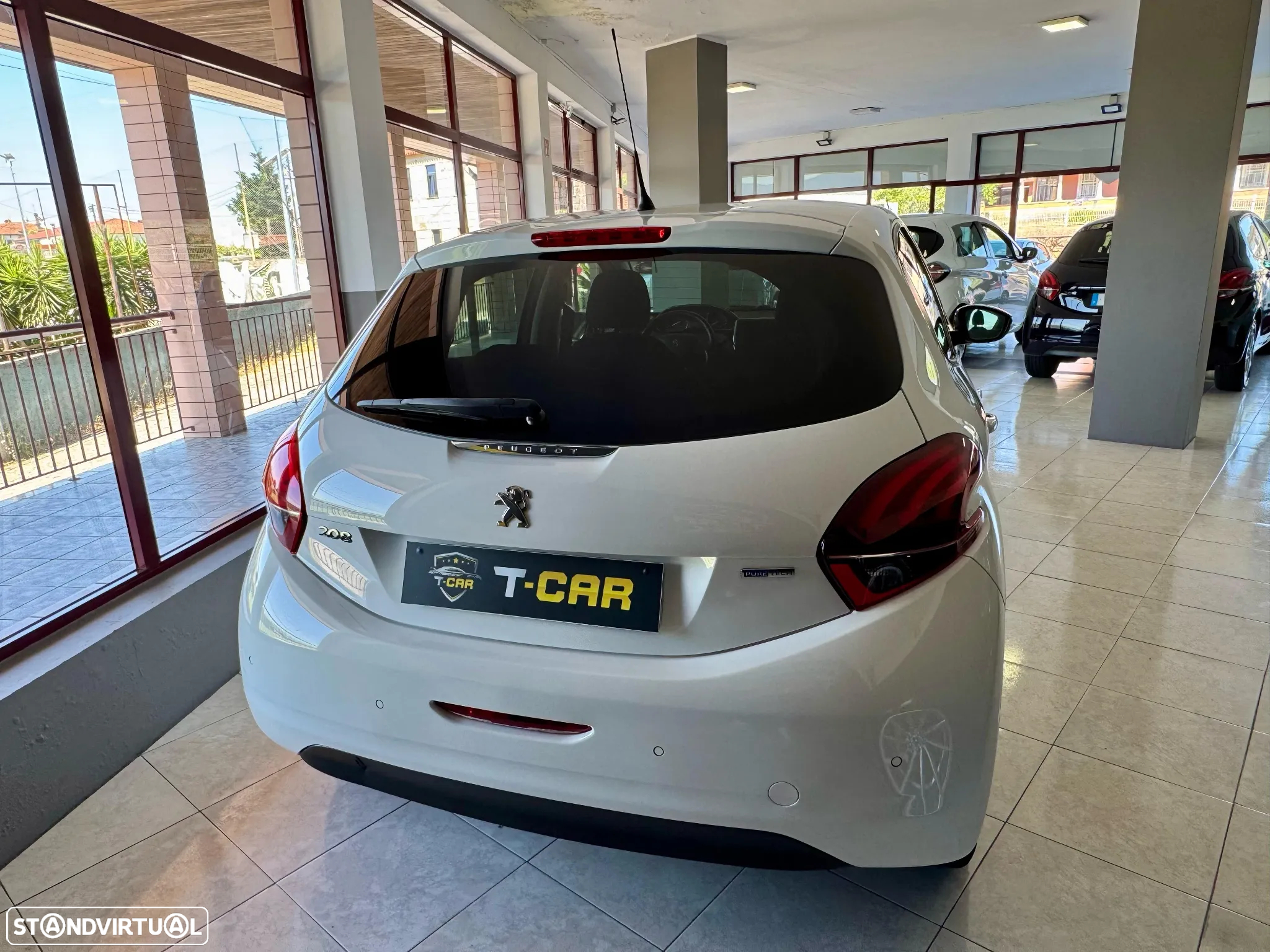 Peugeot 208 1.2 PureTech Style - 5