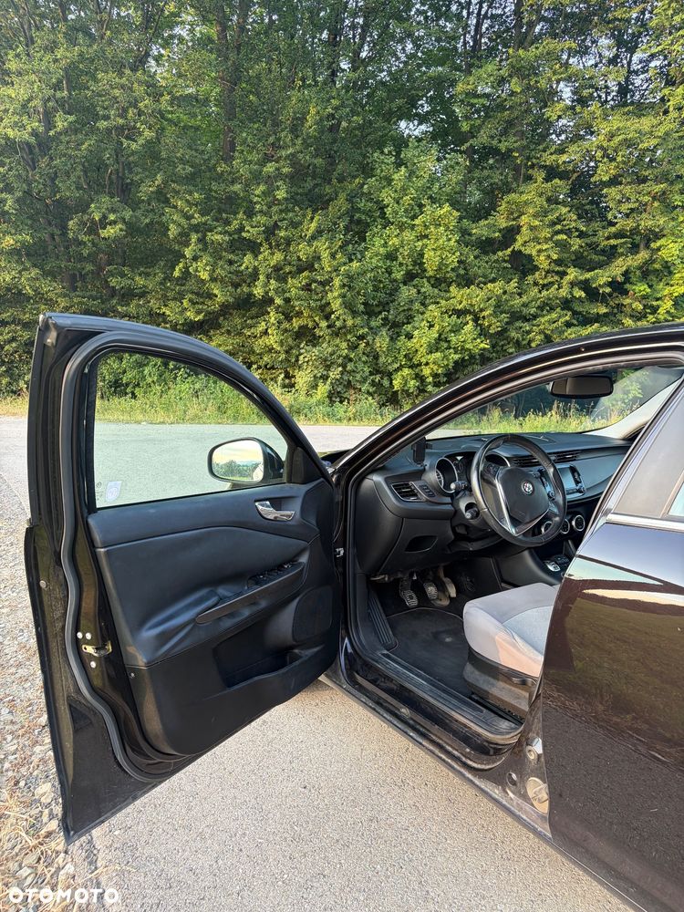 Alfa Romeo Giulietta 2.0 JTDM Exclusive EU6 - 8