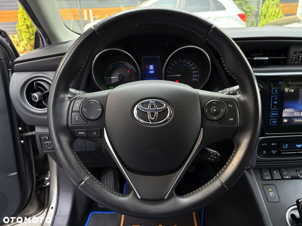 Toyota Auris - 22