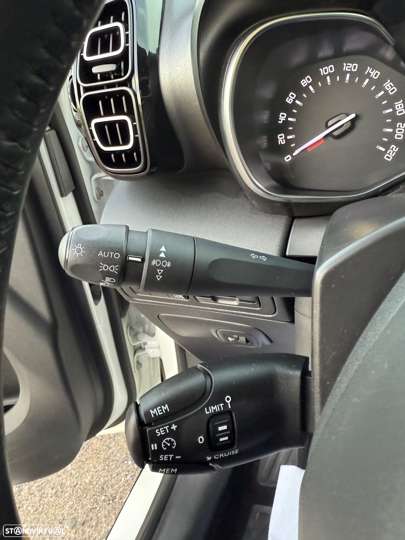 Citroën C3 Aircross 1.5 BlueHDi Shine EAT6 S&S - 19