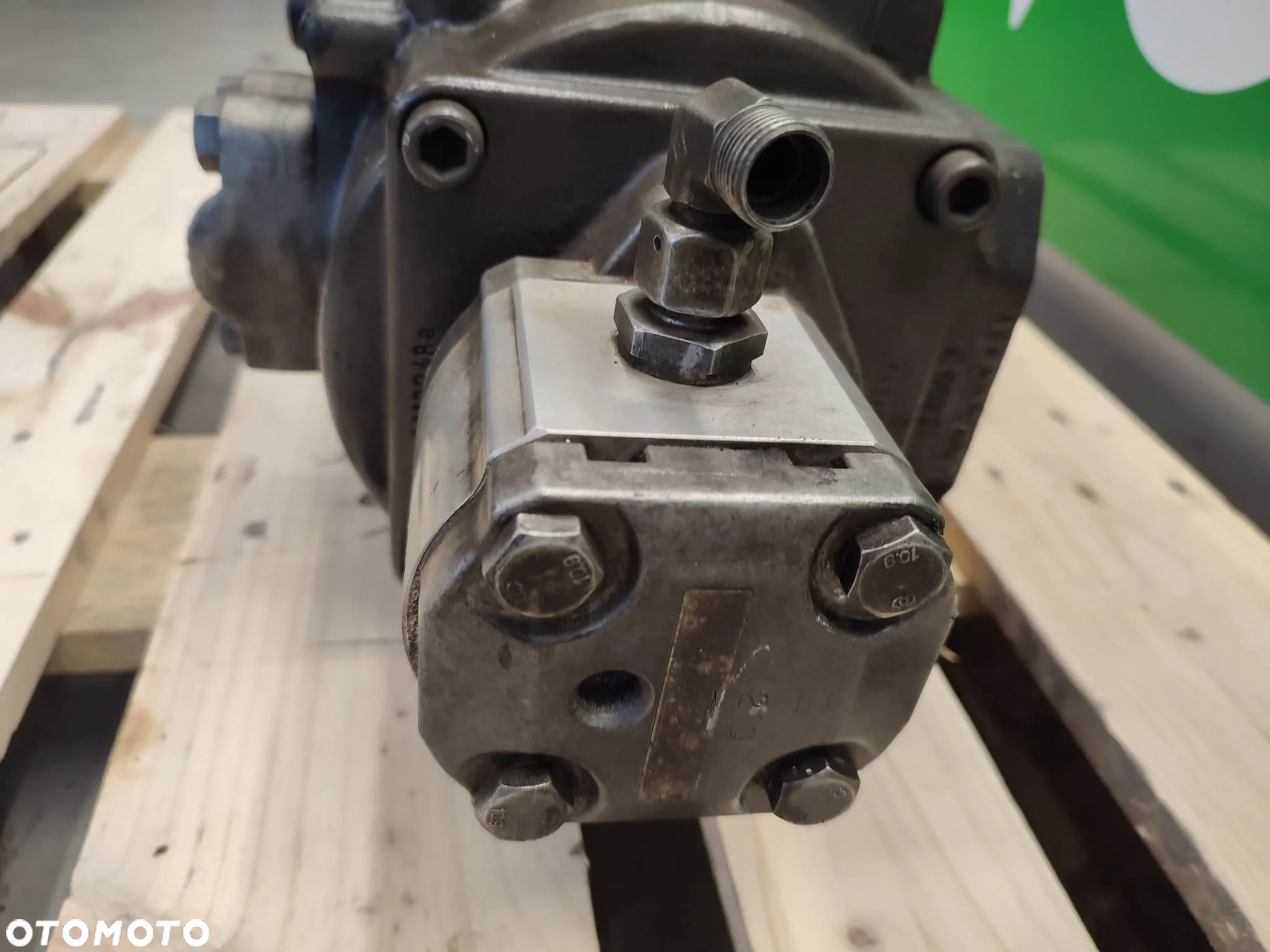 Pompa hydrauliczna Mecalac Mc 15 (A11VL0130LE1S1) - 7