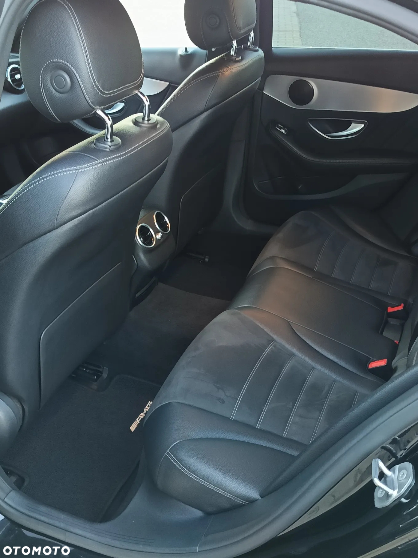 Mercedes-Benz Klasa C 220 d 9G-TRONIC AMG Line - 13