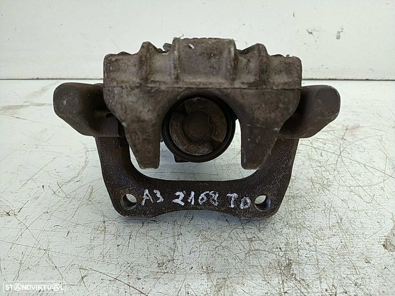 Pinça Tras Direita Audi A3 (8P1) - 2