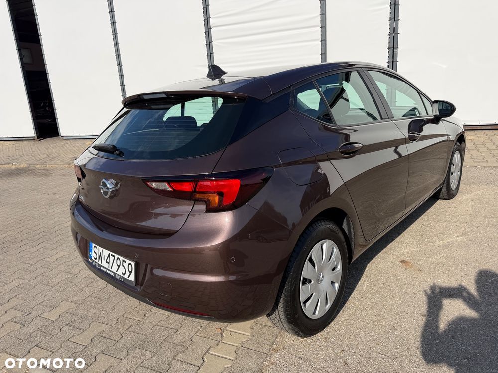 Opel Astra 1.4 Essentia - 9