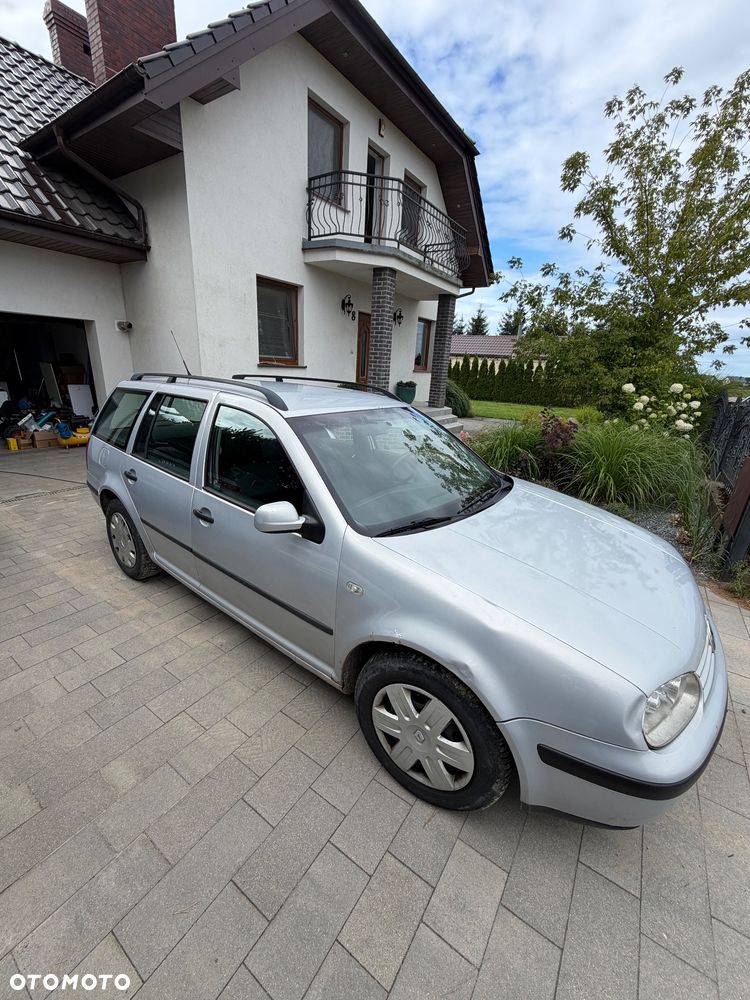 Volkswagen Golf 1.9 TDI Highline - 4