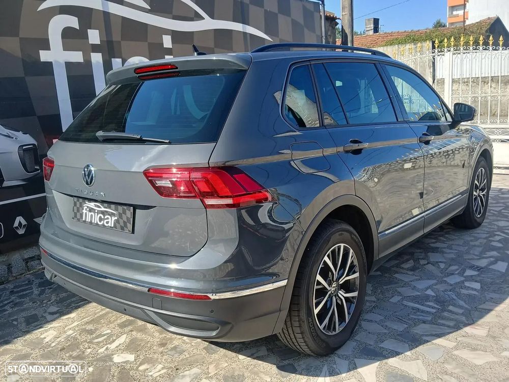 VW Tiguan 2.0 TDI Confortline DSG - 32