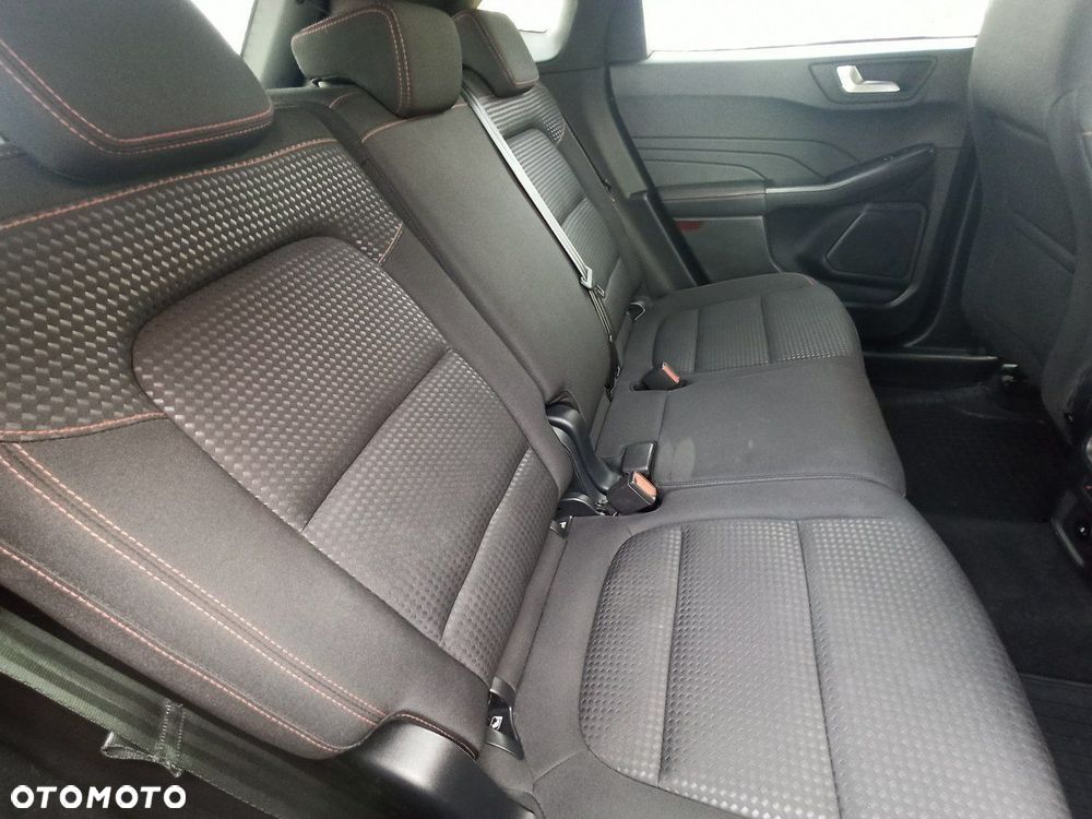 Ford Kuga - 10