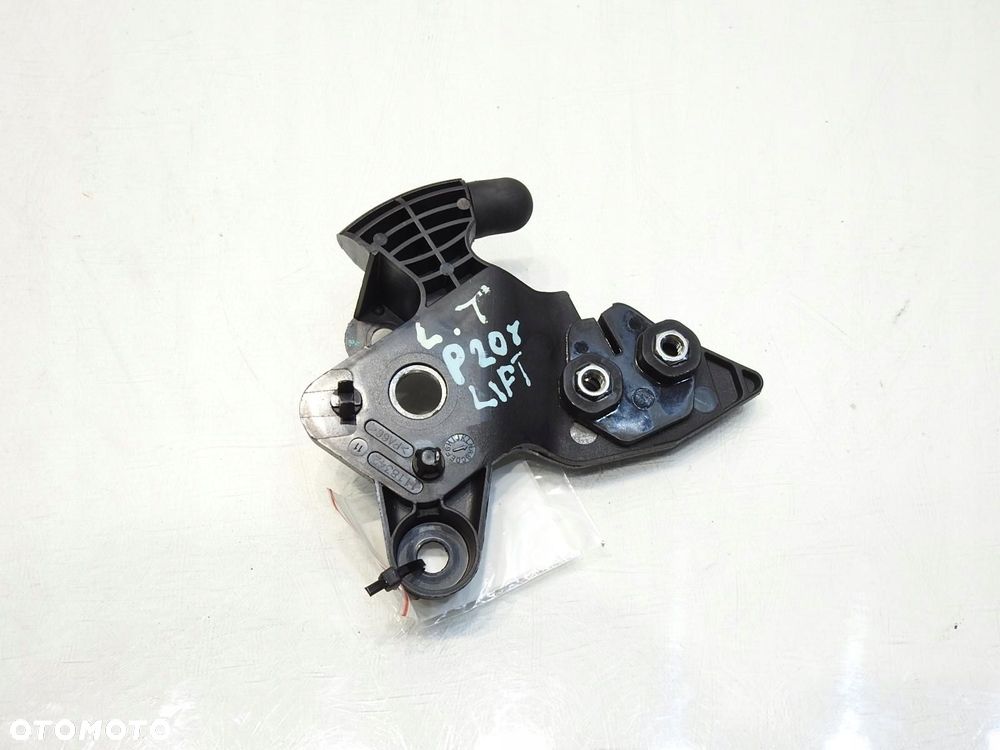 UCHWYT MOCOWANIE KANAPY LEWY TYŁ PEUGEOT 208 LIFT 1118342 - 3