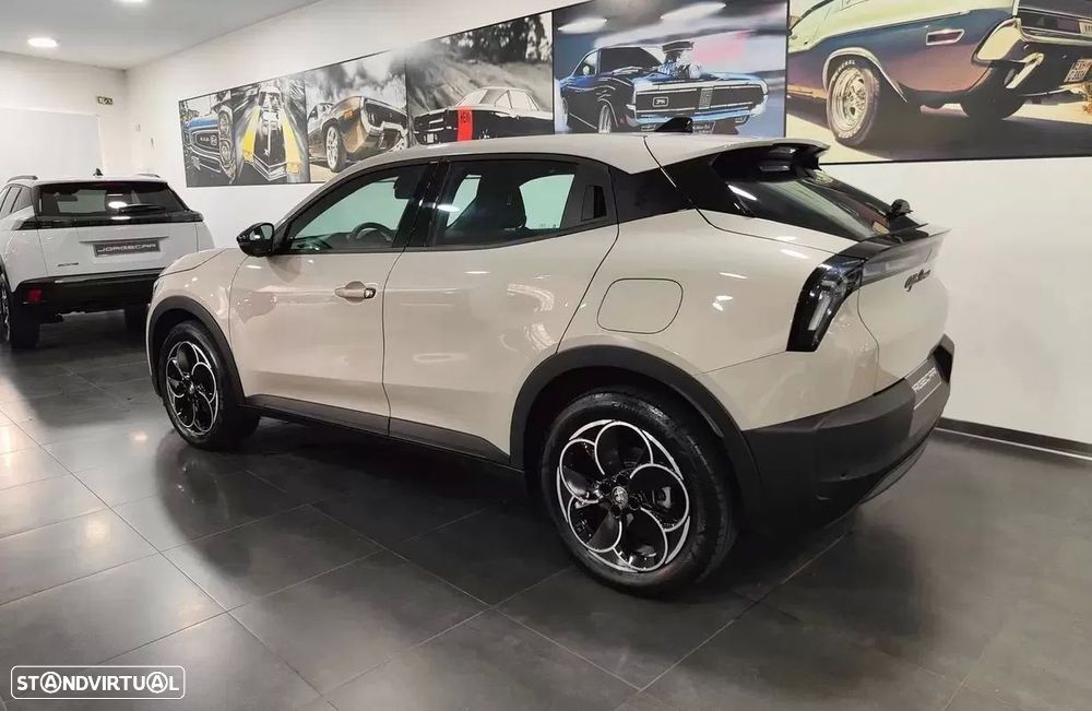 Alfa Romeo Junior Elletrica 50 kWh Launch Edition - 5