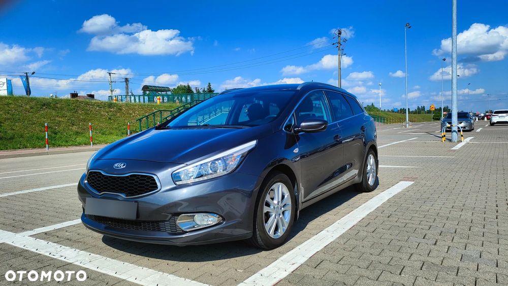 Kia Ceed - 30