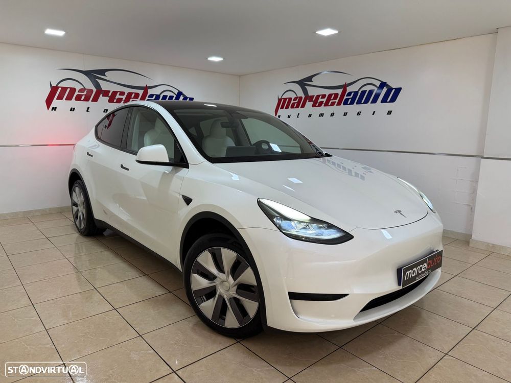 Tesla Model Y 2024 photo 2