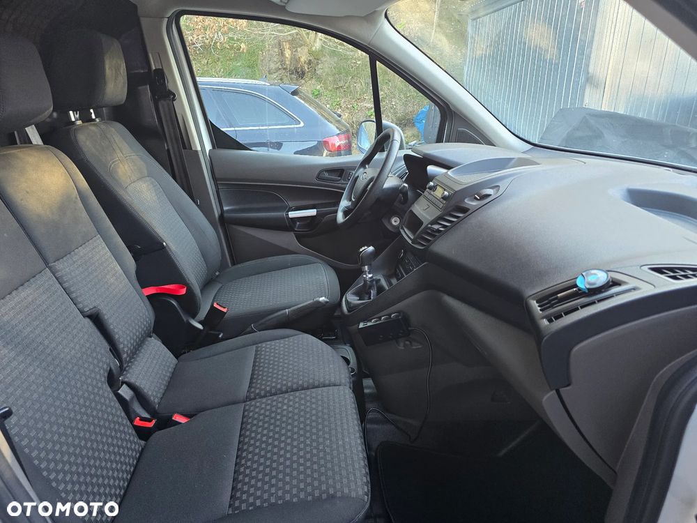 Ford Transit Connect - 11