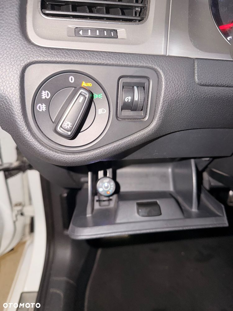 Volkswagen Golf - 21