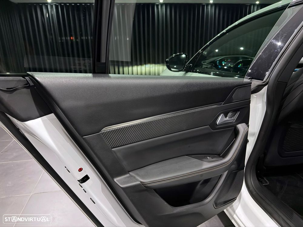 Peugeot 508 Plug-In Hybrid 225 e-EAT8 GT - 31