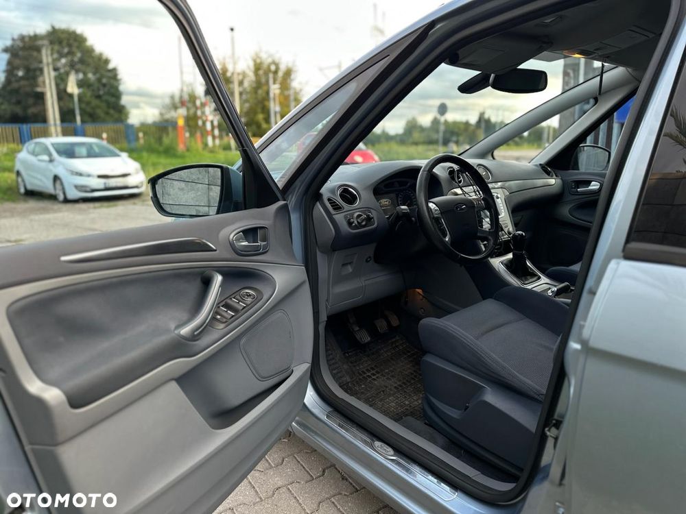 Ford S-Max - 7