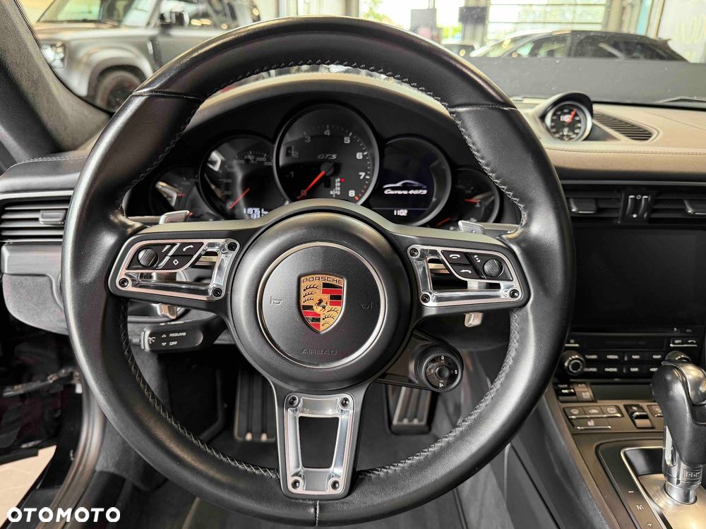Porsche 911 Carrera 4 GTS PDK - 17