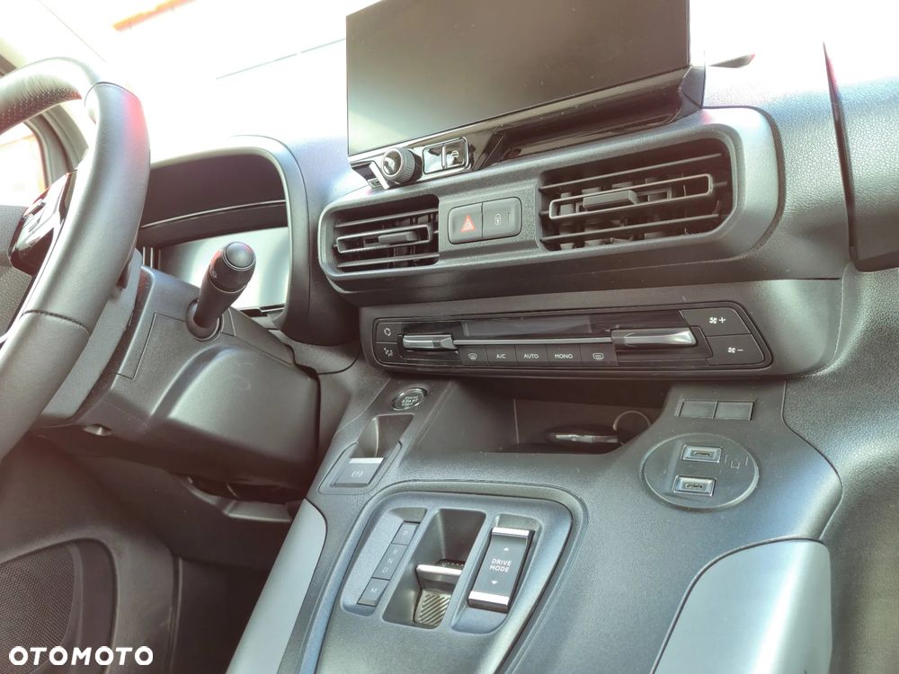 Toyota Proace City Verso Long 1.5 D-4D Family - 24