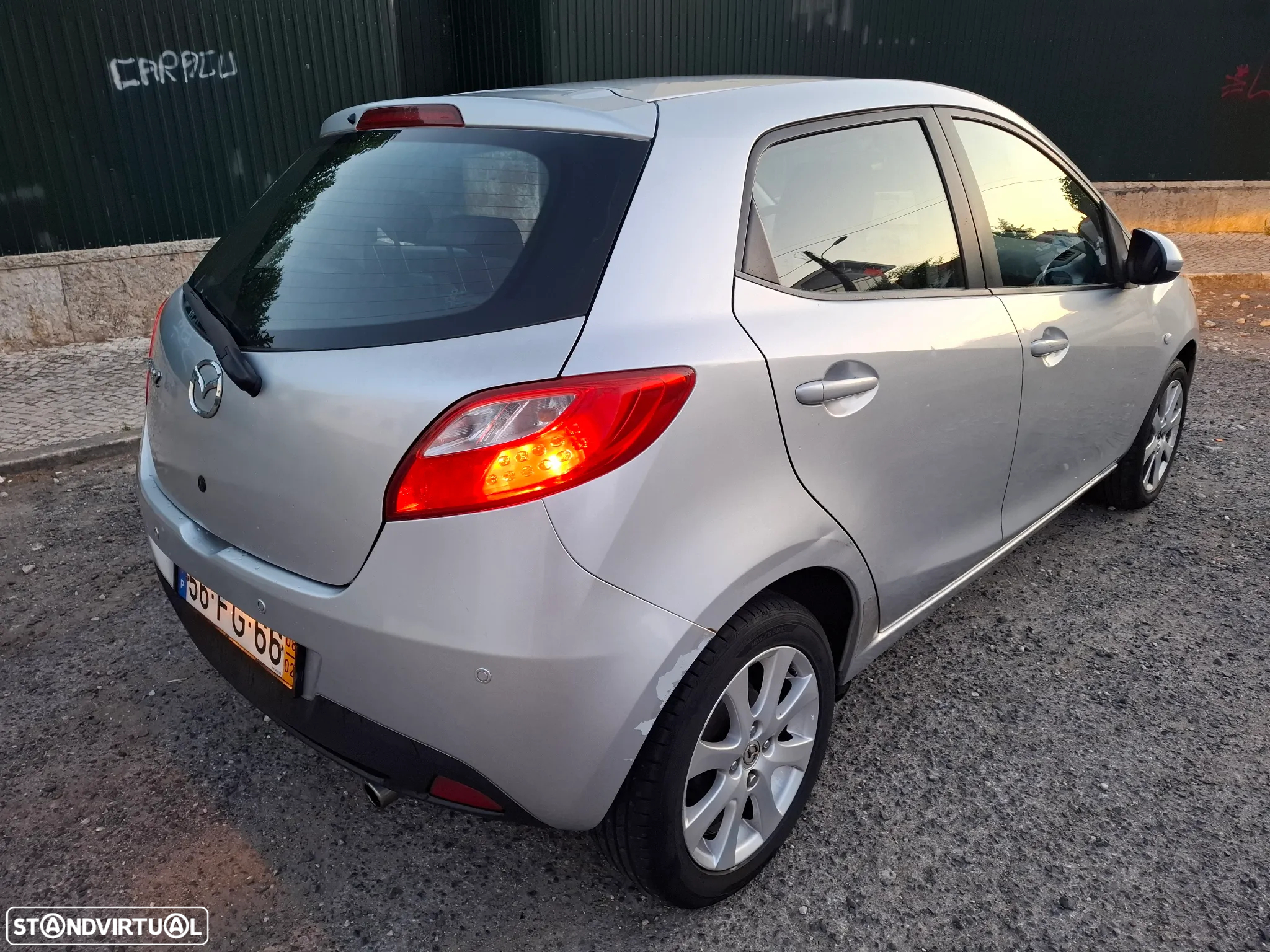 Mazda 2 1.3 MZR Exclusive - 4