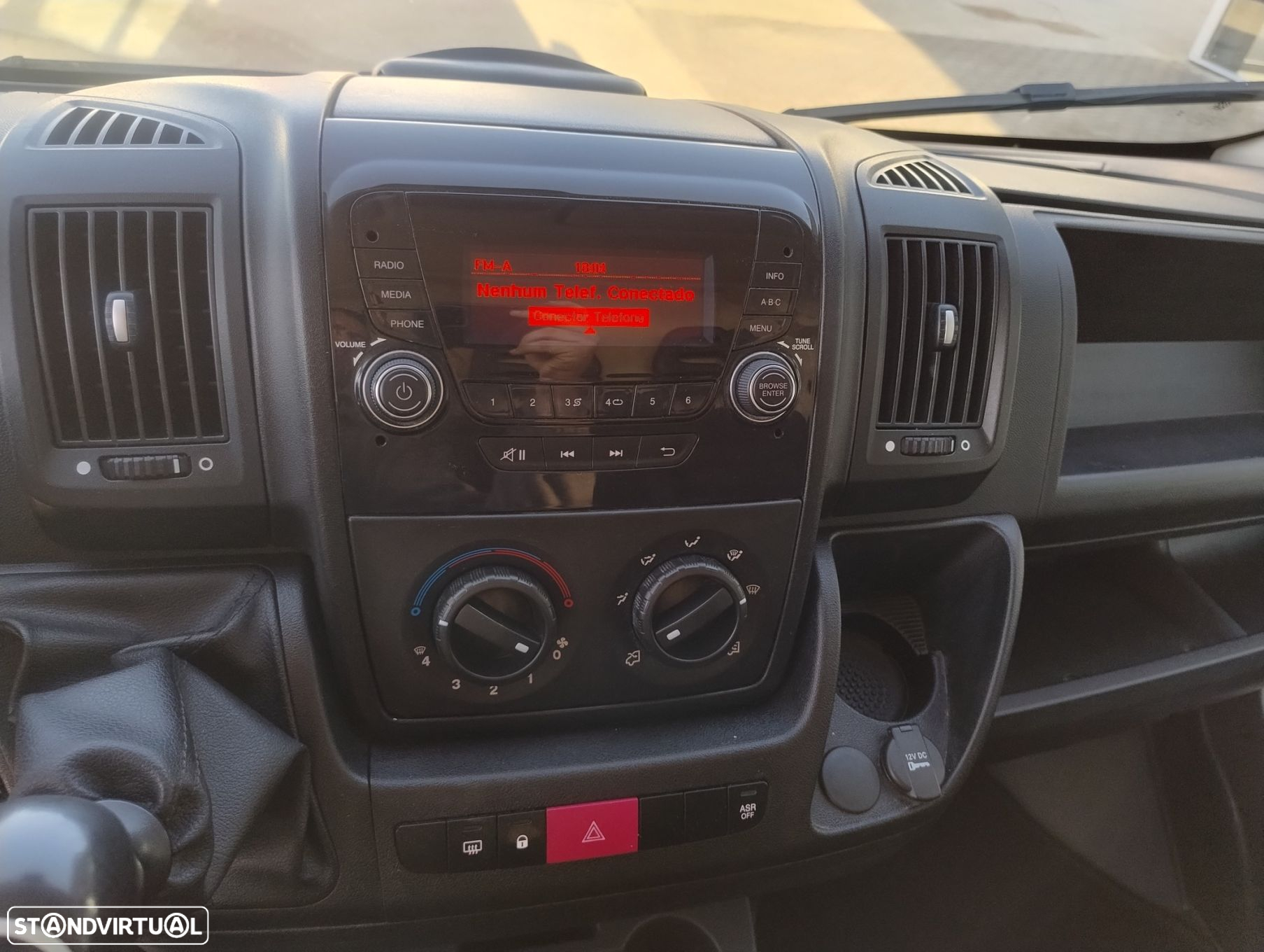 Peugeot Boxer 2.2 BlueHDi 330 L2H2 Premium - 19