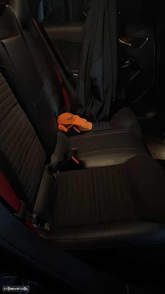 Mercedes-Benz CLA 45 AMG 4Matic 7G-DCT Orange Art Edition - 13