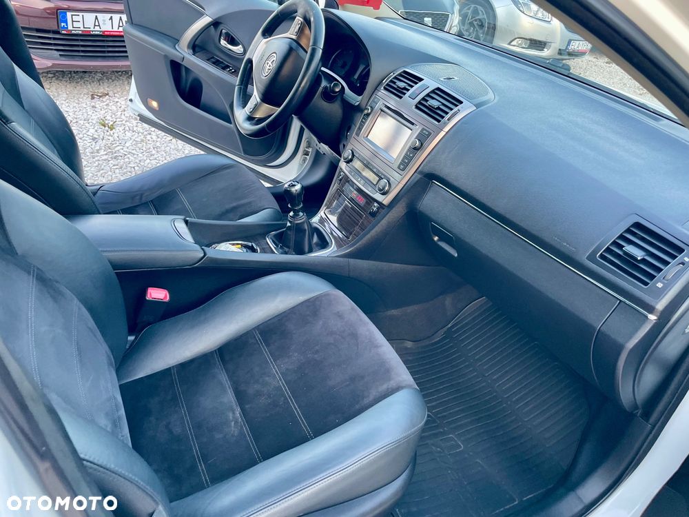 Toyota Avensis 2.0 D-4D Premium - 28