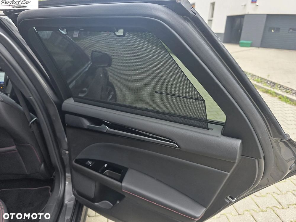 Ford Mondeo SW 2.0 Hybrid ST-Line Plus - 35