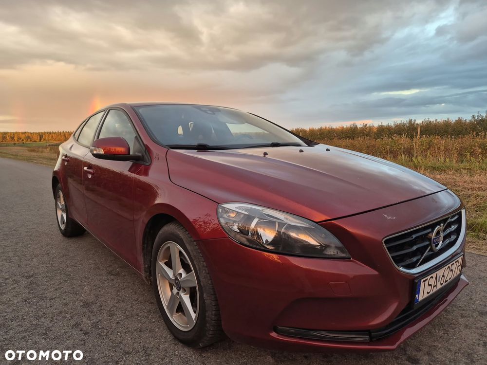 Volvo V40